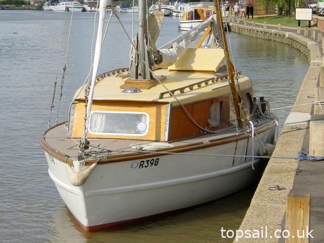 1963 Herbert Woods Sailing Cruiser