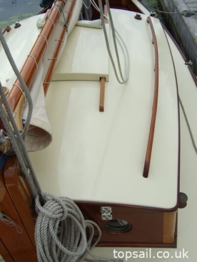 1996 Farrington 25 River Cruiser