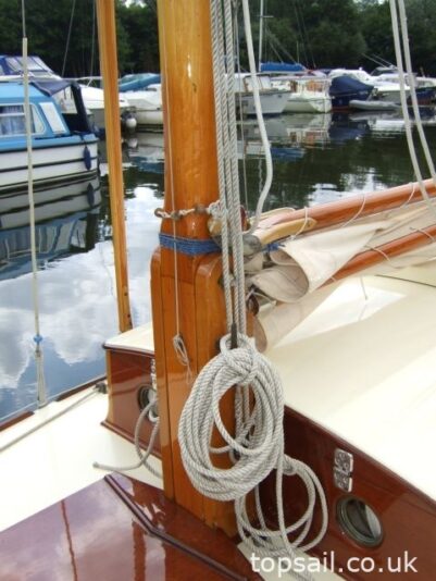 1996 Farrington 25 River Cruiser