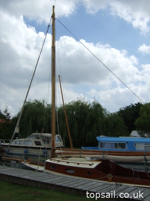 1996 Farrington 25 River Cruiser