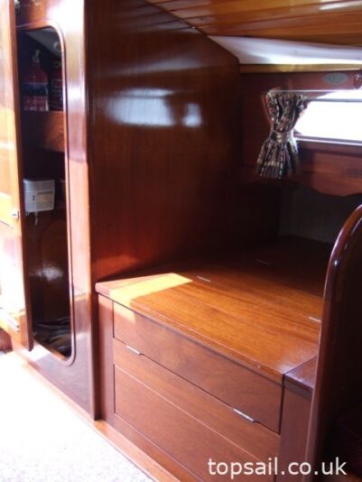 1996 Farrington 25 River Cruiser