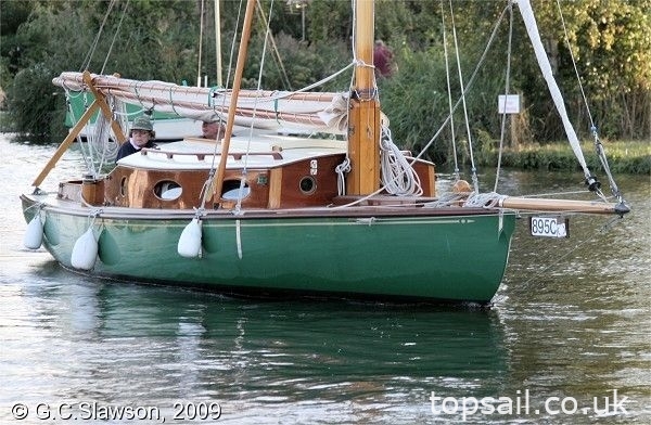 1996 Farrington 25 River Cruiser