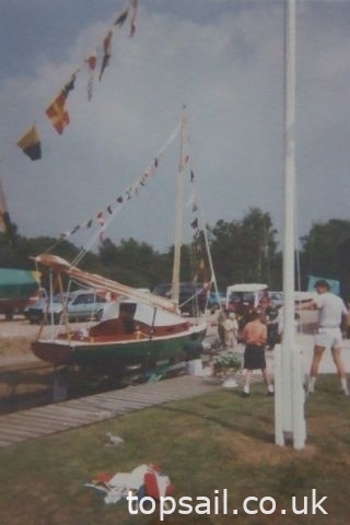 1996 Farrington 25 River Cruiser