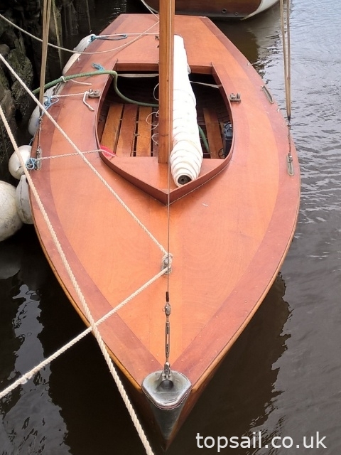 1947 Oulton Broad Restricted Class Rater & Trailer