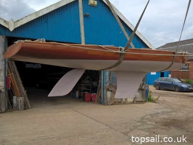 1947 Oulton Broad Restricted Class Rater & Trailer