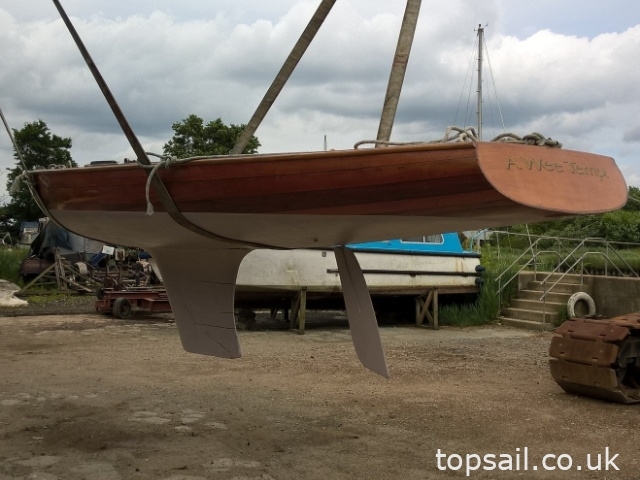 1947 Oulton Broad Restricted Class Rater & Trailer