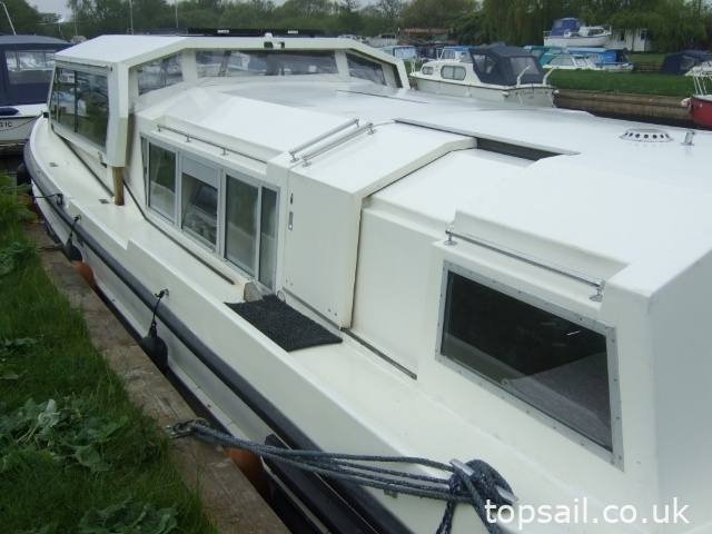1984 Connoisseur 42 Motor Cruiser (Ideal Liveaboard!)