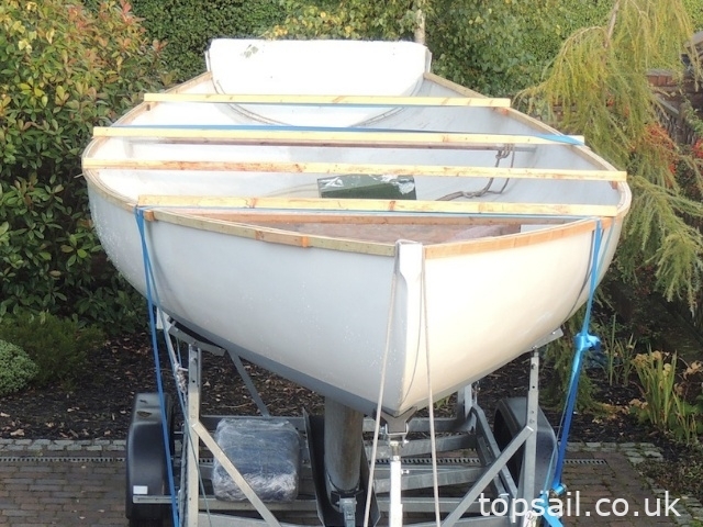 Farrington 30 GRP Hull & Trailer