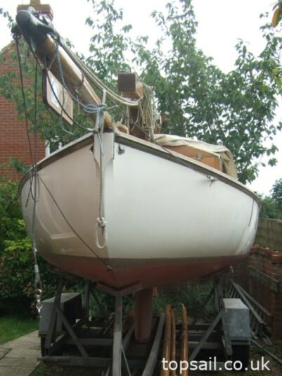 1988 Farrington 25 River Cruiser