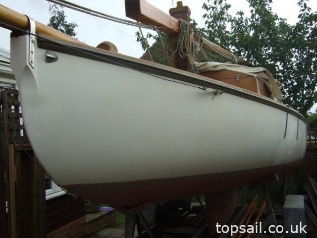 1988 Farrington 25 River Cruiser