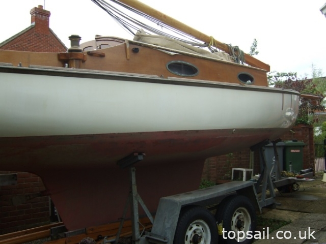 1988 Farrington 25 River Cruiser