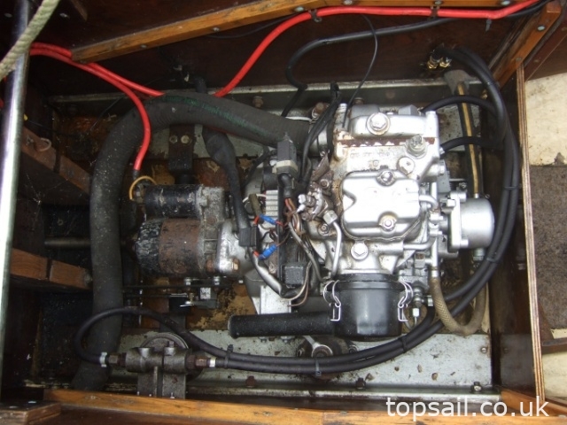1988 Farrington 25 River Cruiser