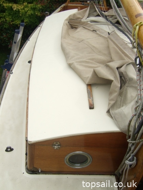 1988 Farrington 25 River Cruiser