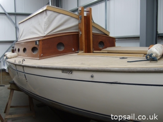 1993 Colin Facey 28 River Cruiser