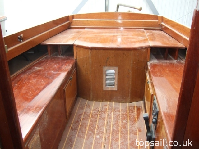 1993 Colin Facey 28 River Cruiser