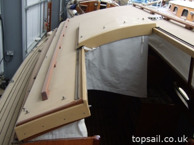 1993 Colin Facey 28 River Cruiser