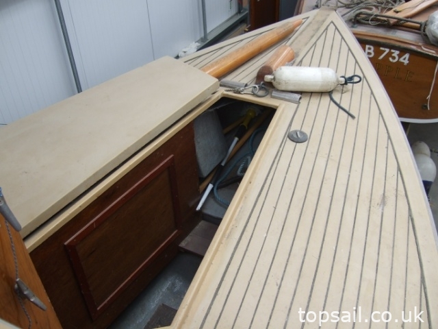 1993 Colin Facey 28 River Cruiser