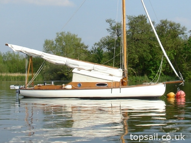 1986 Thurne Restricted Class Sailing Cruiser
