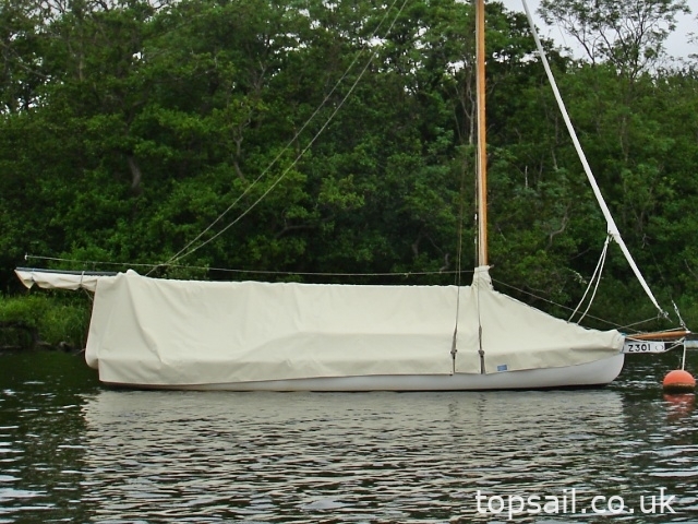 1986 Thurne Restricted Class Sailing Cruiser