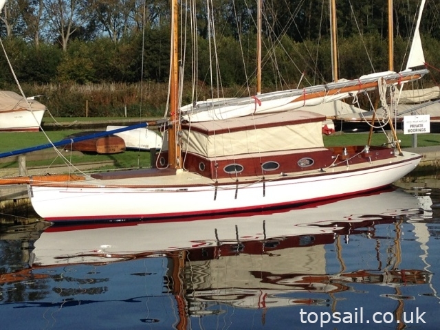 1982 Easticks 28 River Cruiser