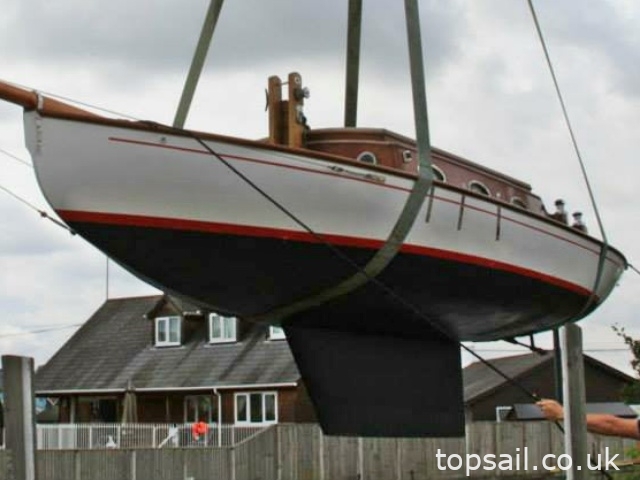1982 Easticks 28 River Cruiser