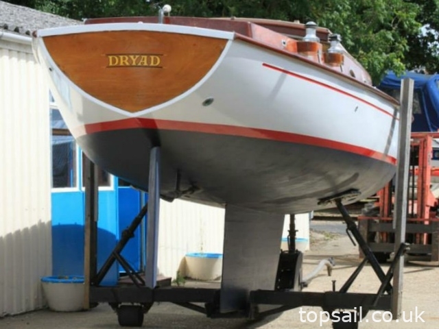 1982 Easticks 28 River Cruiser