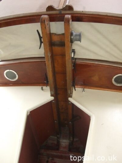 1982 Easticks 28 River Cruiser
