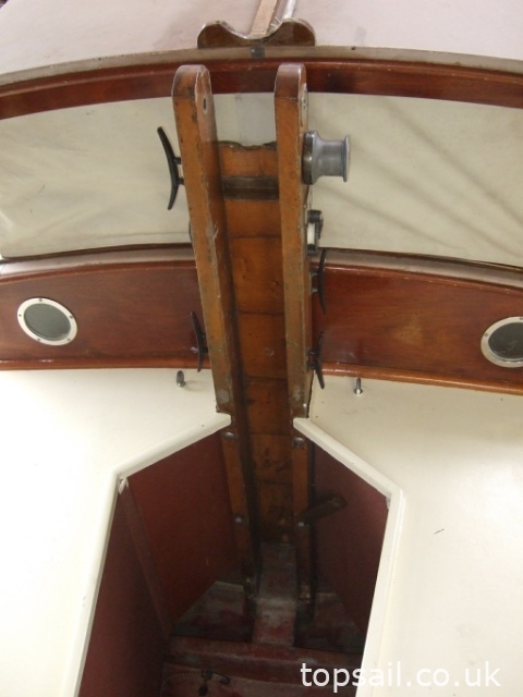 1982 Easticks 28 River Cruiser