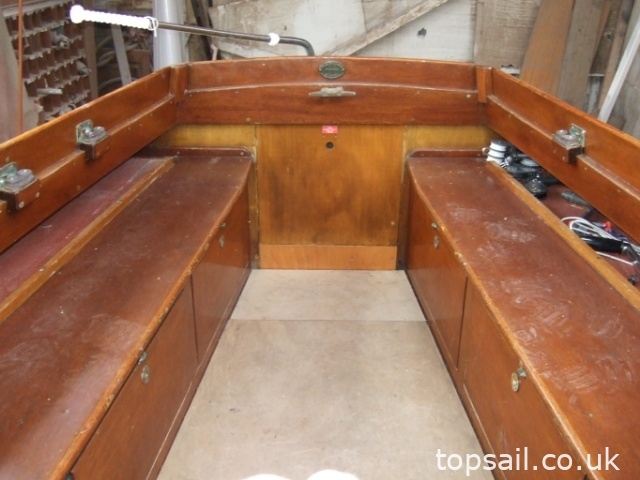 1982 Easticks 28 River Cruiser