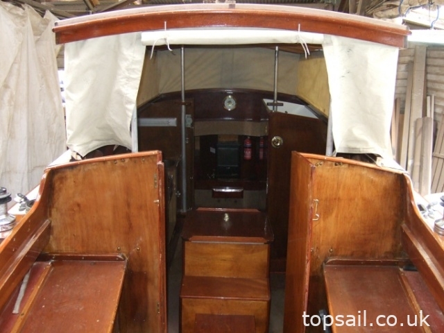 1982 Easticks 28 River Cruiser