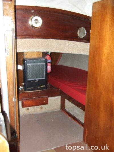 1982 Easticks 28 River Cruiser