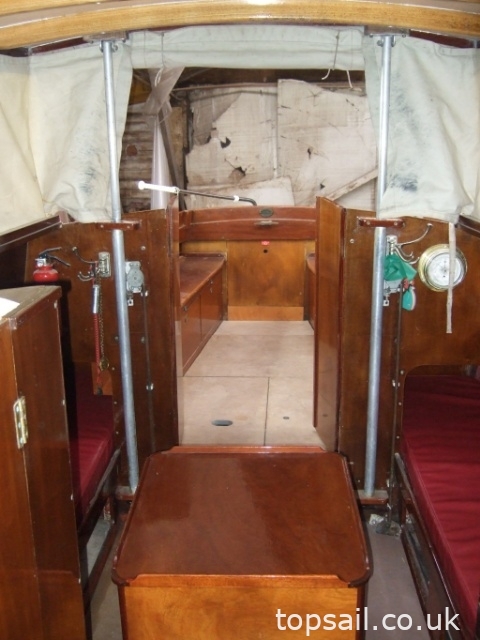 1982 Easticks 28 River Cruiser