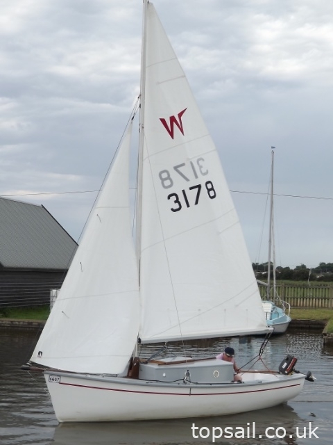 1984 Shipmate Senior Trailer Sailer