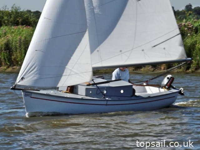 1984 Shipmate Senior Trailer Sailer