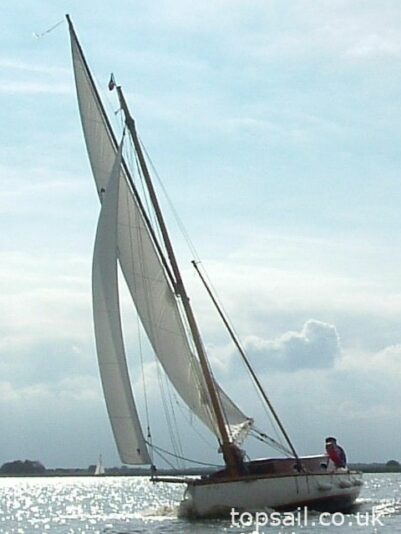 1980 Farrington 25 RCC & Trailer