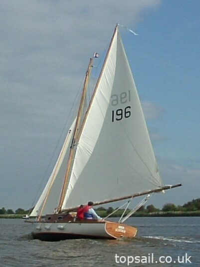 1980 Farrington 25 RCC & Trailer