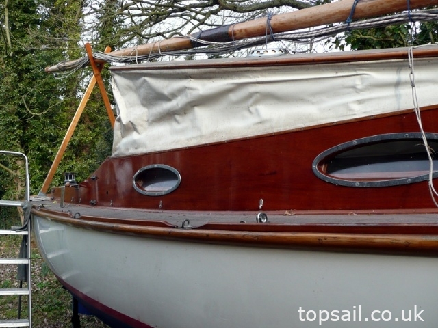 1980 Farrington 25 RCC & Trailer