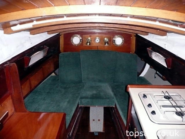 1980 Farrington 25 RCC & Trailer