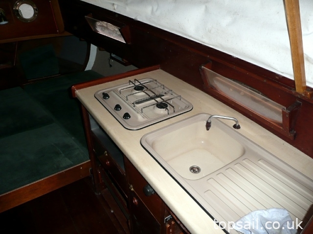 1980 Farrington 25 RCC & Trailer