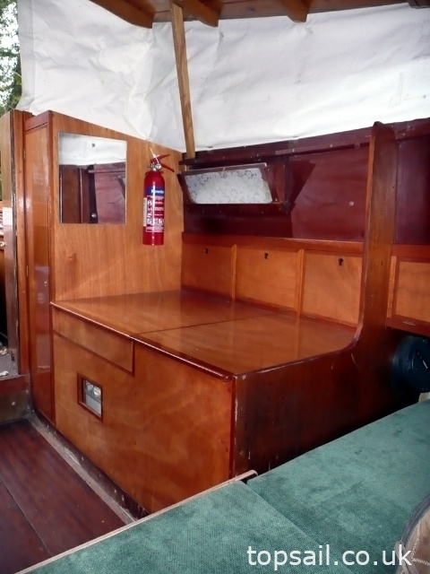 1980 Farrington 25 RCC & Trailer