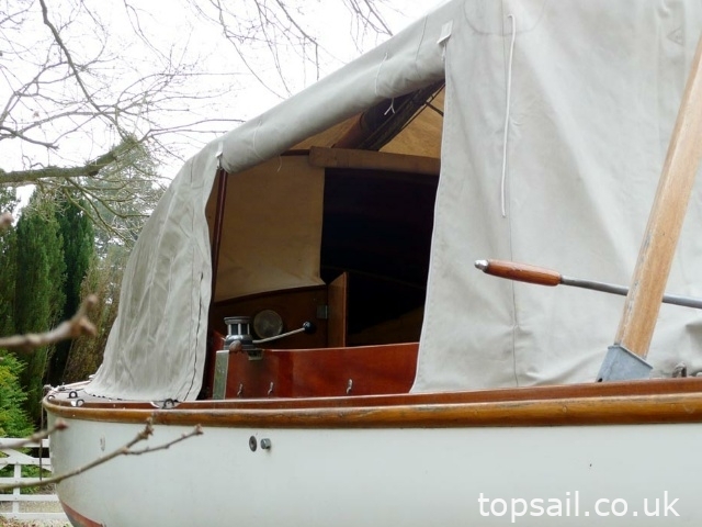 1980 Farrington 25 RCC & Trailer