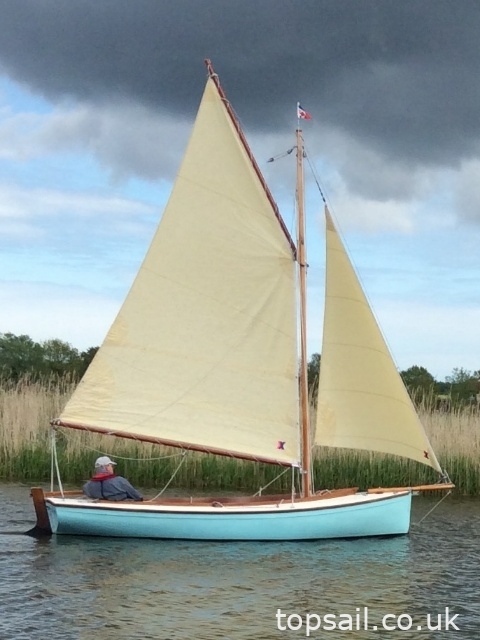 1993 Tela 16 Dayboat/Daysailer & Trailer