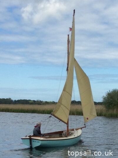 1993 Tela 16 Dayboat/Daysailer & Trailer