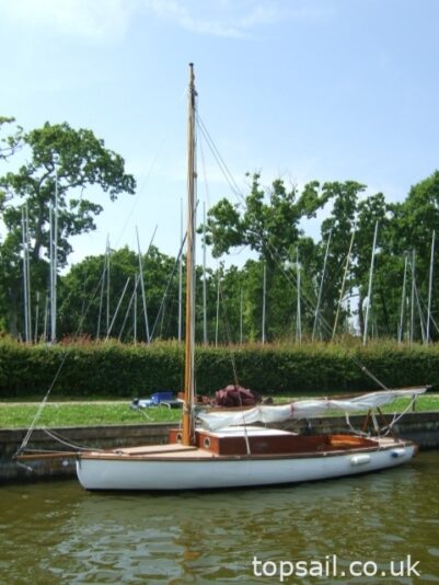 1954 Martham Boats Half Decker