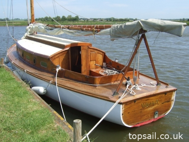 1936 Collins Valkyrie River Cruiser Class
