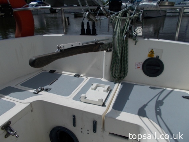 1982 Newbridge Navigator 19 Junk Rig