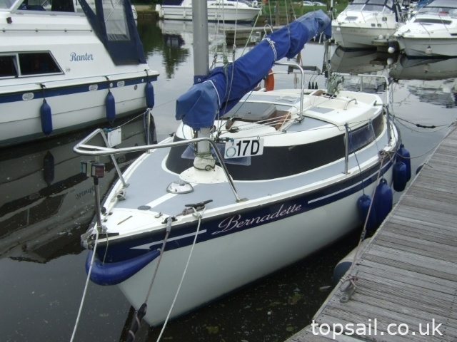 1982 Newbridge Navigator 19 Junk Rig