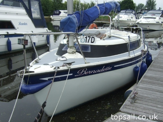 1982 Newbridge Navigator 19 Junk Rig