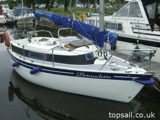 1982 Newbridge Navigator 19 Junk Rig