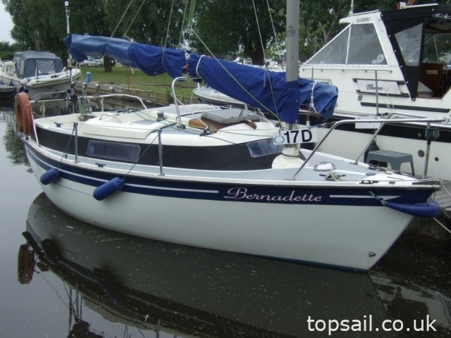1982 Newbridge Navigator 19 Junk Rig
